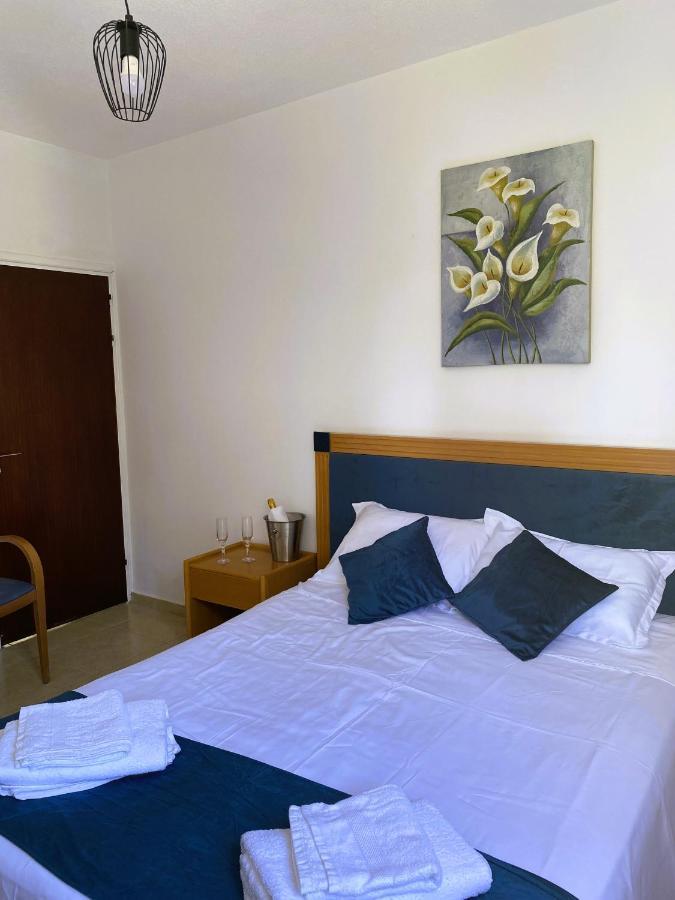Penny'S Kato Paphos Apartment Dış mekan fotoğraf