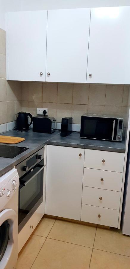 Penny'S Kato Paphos Apartment Dış mekan fotoğraf
